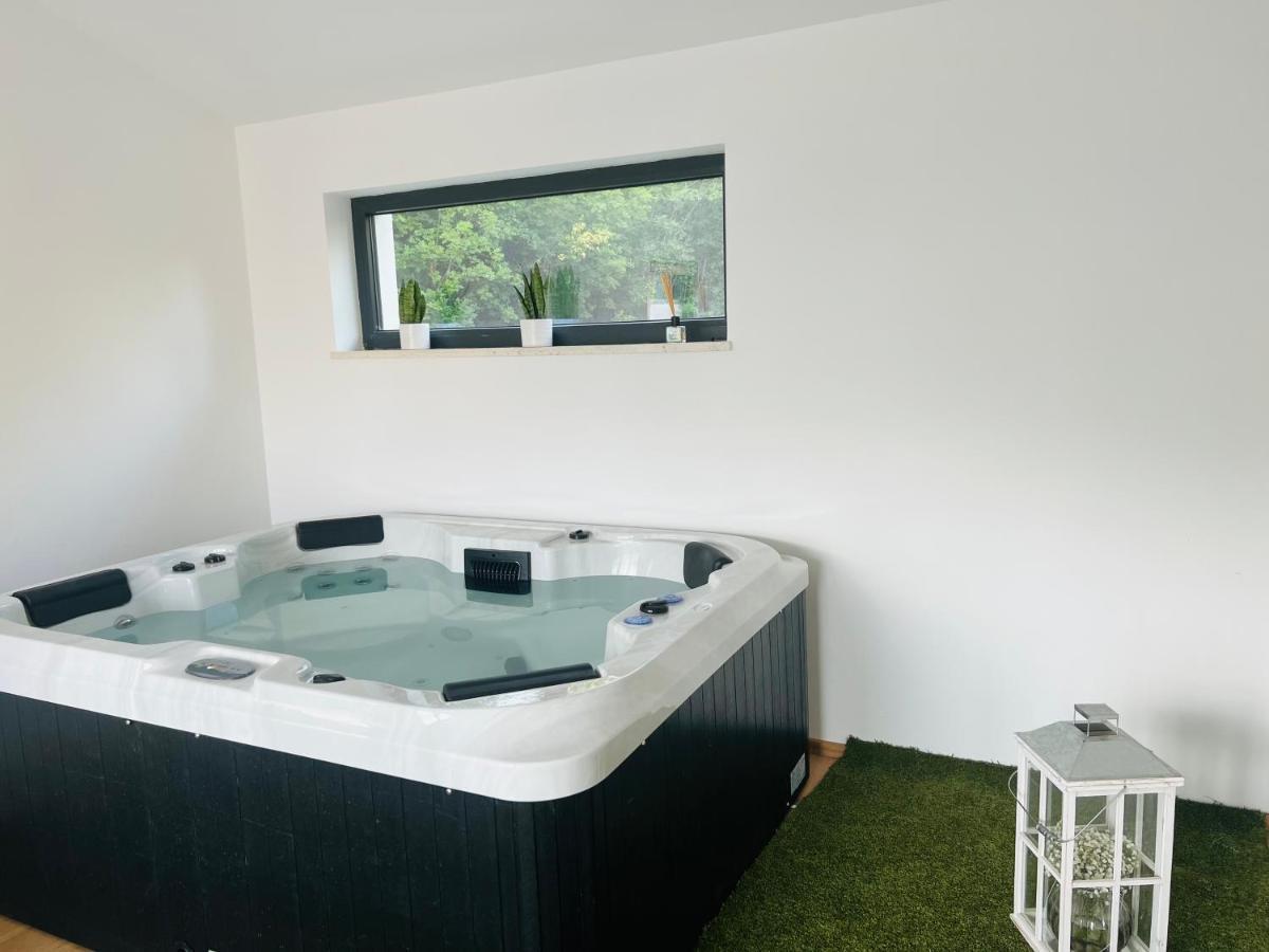Vila Prisunca Jacuzzi & Swimming Pool Pazin Exterior foto